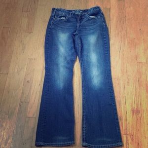 Maurices jeans